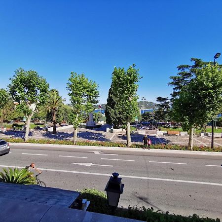 Le Foch By Booking Guys วีลล์ฟรองซ์-ซูร์-แมร์ ภายนอก รูปภาพ